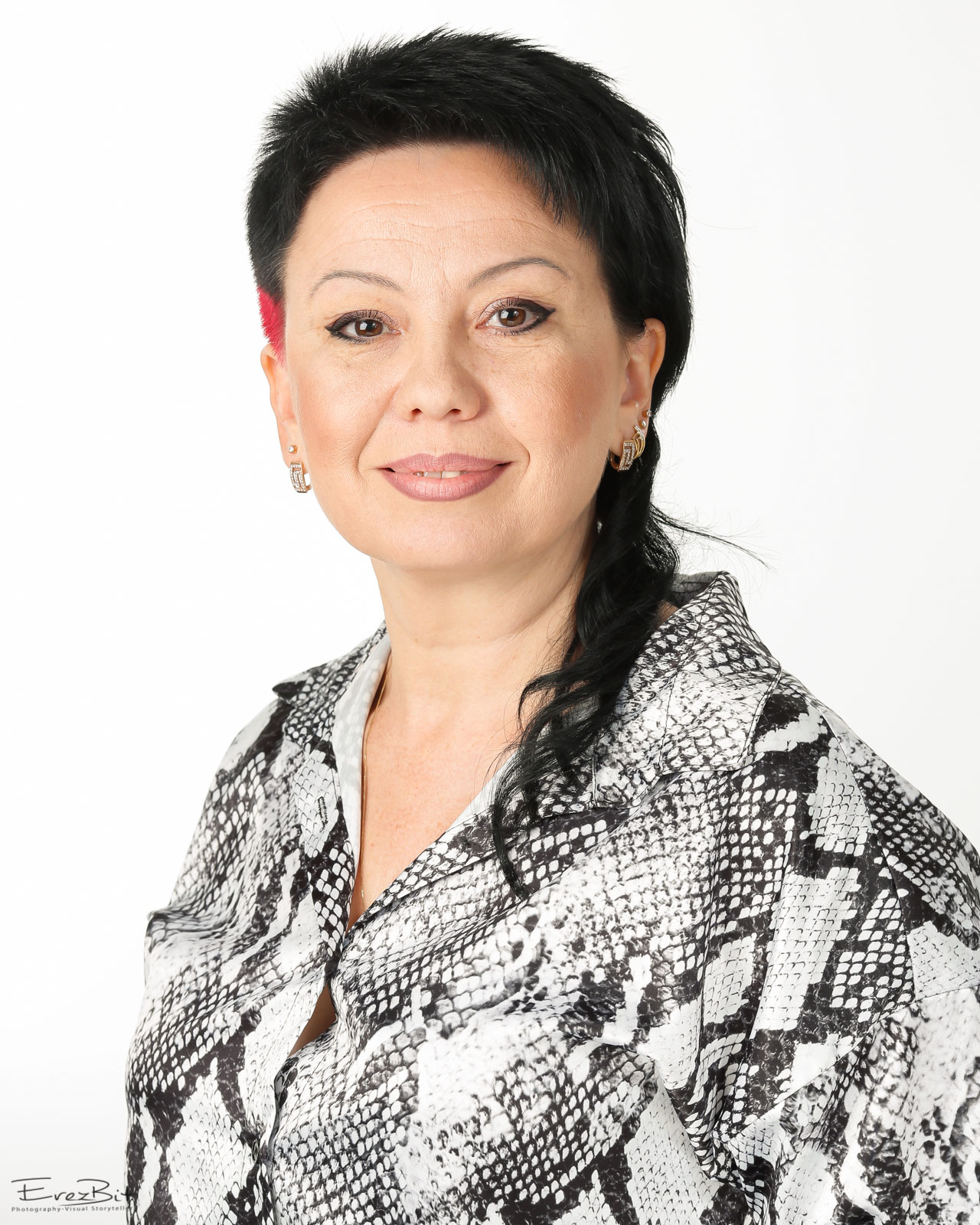Dr. Oksana Nir